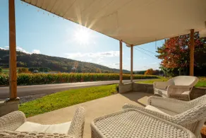 Cozy home w/ Theater Room, Hot Tub, and Great View - Image 4
