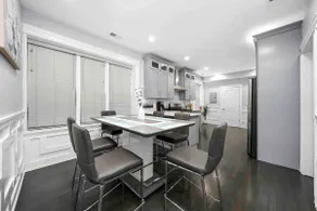 NEWLY RENOVATED 3 BR Condo 10 mins from Wrigley! - Image 2