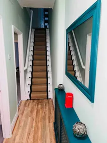 4 Bedroom House in Newcastle city centre location, Free Parking, Fast WiFi - Image 3