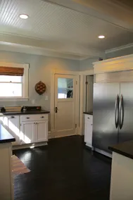 Charming Eastside Home - Image 4