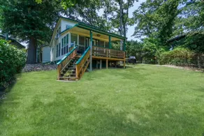 RELAX & ENJOY THE BEAUTY OF LAKE PALESTINE Spectacular Views!!! - Image 3