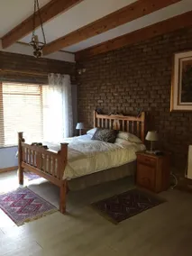 Surrey House-homely and close to Preller walk - Image 4