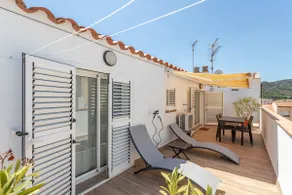 Penthouse with terrace - Image 5