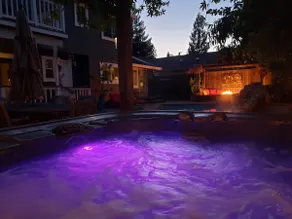 SUPERBE SONOMA 6BR RETRAITE avec PISCINE et SPA! - Image 5