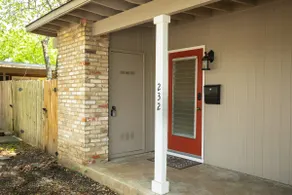 Cozy, Extra Clean and Fully Renovated - Sleeps 2 - Image 3