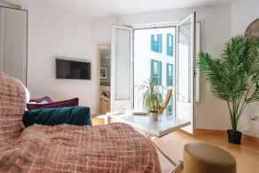 Hostly Acetres 2A-Penthouse in City Center-Fibre-Parking Opt - Image 4