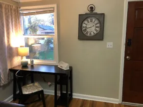Cozy and cheerful NNU Home - Image 3