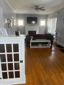 Cozy 2 bedroom home. - Image 3