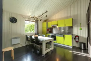 Chalet Vert in Bullange with Jacuzzi - Image 2