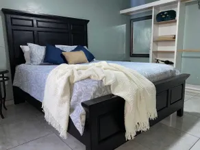 [Franks House]. 2BR/ Private Parking - Image 3