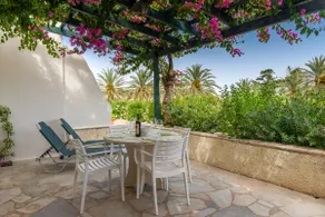 Bougainvillea House in Crete - Image 4