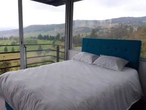 Cabin with a hot tub - Image 5