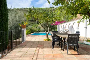 Casa Daimalos & pool - Image 5
