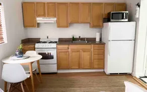 Quite cozy apartment w/ parking and new bed! - Image 4