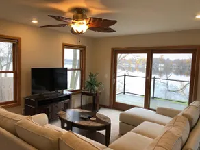 Hawk’s Lake View Vacation Home - Image 2