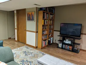 Centrally Located Guest Suite - Image 4