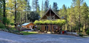 River Front Home on 6+ Acres - Hot tub/Dog Friendly/Game Room - Image 2
