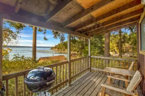 Ocean View Cabin 1BR (west-facing, 1 min to beach) - Image 2
