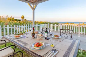 Beach front villa in Calabernardo, Noto, Sicily - Image 3