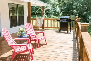Starshine Cottage: Renovated Vintage Farmhouse - Image 5