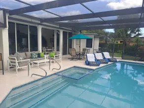 The Leonie! Luxury Home (Woodlands Country Club) - Image 2
