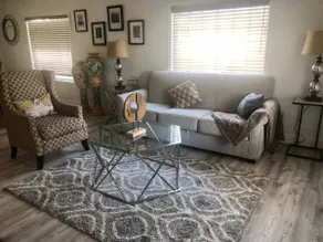 West OC Loveshack - Image 5