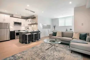 Luxurious & Air Conditioned Suite in White Rock - Image 2