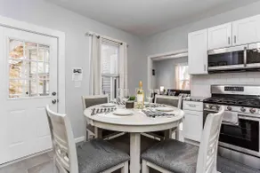 2 Bedroom Apartment Near Bristol Center - Image 4