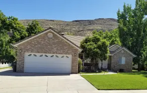 Beautiful quiet home close to Zion National Park - Image 2