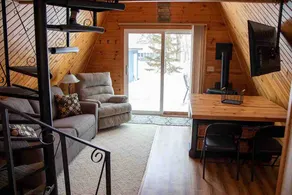 A-frame, Fireplace,Private Lake Lot, Dock, Kayaks. - Image 3