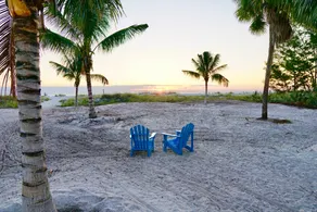 Molloy Gulf-View King Suites - Image 4