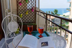 Neverending Sea Luxury Apartment in Salerno Center - Image 3