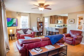 Cozy North Side Home - Image 3