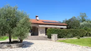 Peace and quiet Sistak house with a lovely garden - Image 3
