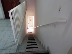 Safe, cozy and well-located apartment - Image 5
