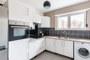 Large modern apartment near Strasbourg city center - Image 2