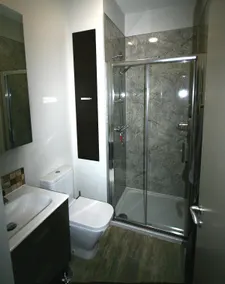 Stylish light-filled 1 Bedroom Flat In Hammersmith - Image 5