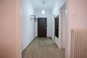 Stylish And Comfortable Apartment - Image 5