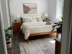 Kates Place - spacious clean + green - Image 2