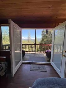 Peaceful private getaway with a view! Spa access! - Image 2