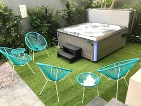 ★ HOLLYWOOD 2B/2B ✩ WALK OF FAME, 2 CAR ✩HOT TUB - Image 2