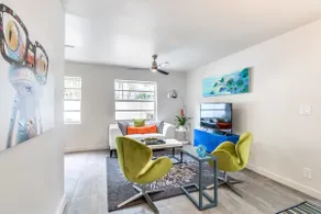 Unit B (2 bed/2 bath off Wilton drive) - Image 2