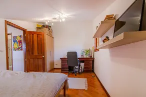 Entire upper floor, w/ bedroom, mezzanine and w/c - Image 5