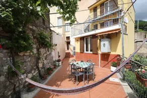 La Vigna Relaxation House in front of Lancillotti Castle - Image 2