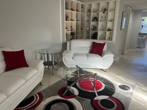 Cheerful 2 - bedroom Townhouse - Image 1