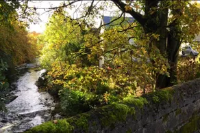 Stone Cottage By The River - Image 2