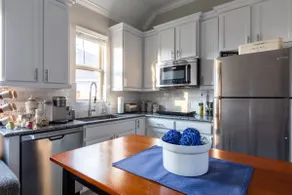 Cozy and Private Guest Apartment with King Bed! - Image 5