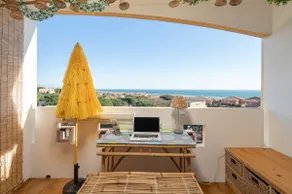 Cozy 2-bedroom apartment with 170° sea view, 300 m from the beach, 2–4 people - Image 5