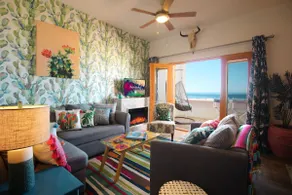 ★NEW! Sea-Esta BEACHFRONT Surf Condo POOL HOT TUB★ - Image 3