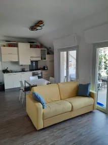 ”Augusto” vacation home - 500 meters from the sea - 5 guests - Image 3